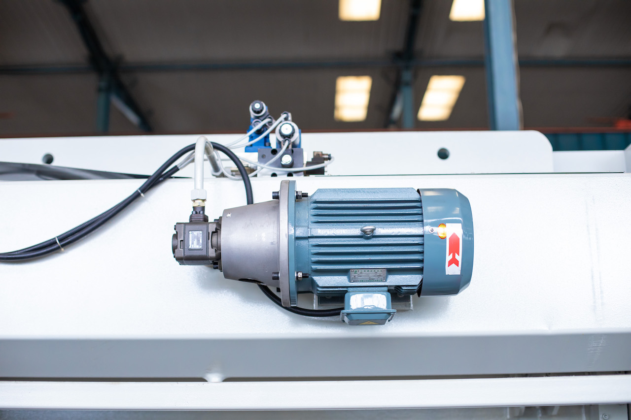 100t Hydraulic Cnc Brake Press Crowning Cnc Press Brake Delem 100t 유압 CNC 브레이크 프레스 크라우닝 Cnc 프레스 브레이크 델렘