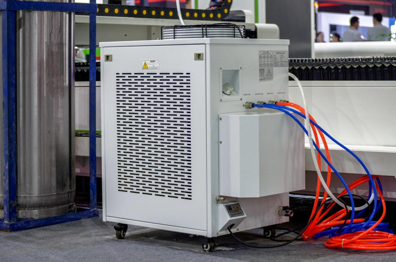 1500*3000mm 500w Racuys Or Ipg Fiber Laser Cutting Machine 1500*3000mm 500w Racuys 또는 Ipg 섬유 레이저 절단기