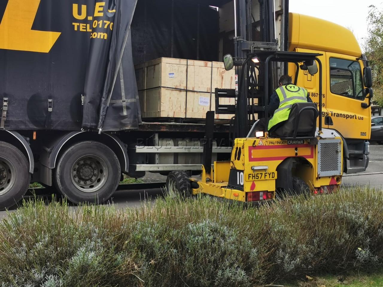 1530 Fiber Laser Cutting Machine For Stainless Steel Carbon Steel Metal Sheet 스테인리스 탄소 강철 금속 장을 위한 1530년 섬유 레이저 절단기