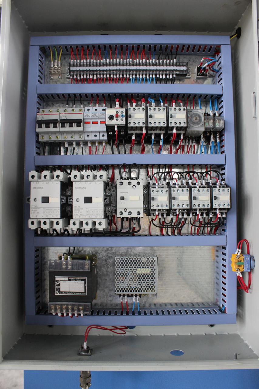 2.5m 길이 유압 Nc 스윙 빔 전단 기계