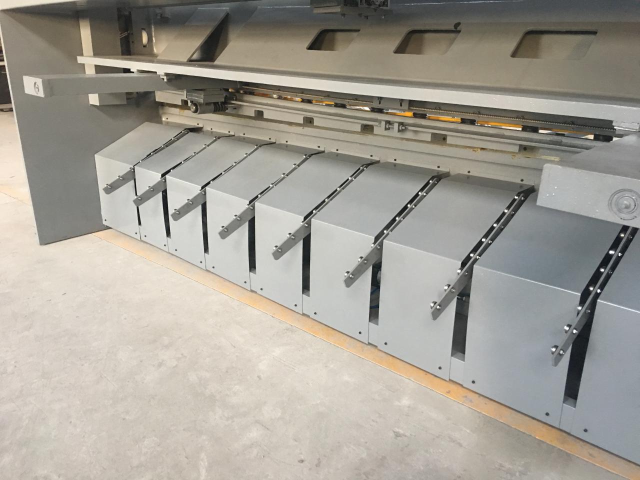 2.5m 길이 유압 Nc 스윙 빔 전단 기계