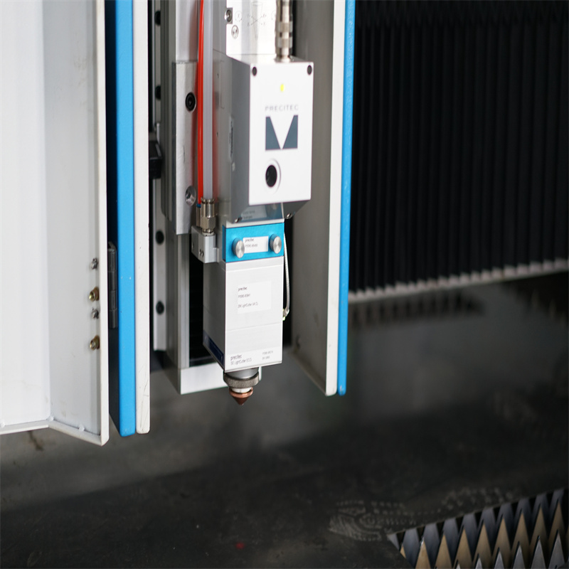 2000w 금속 레이저 절단기 Cnc 판금 섬유 레이저 절단기