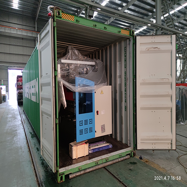 300t/4000 유압 프레스 브레이크 기계