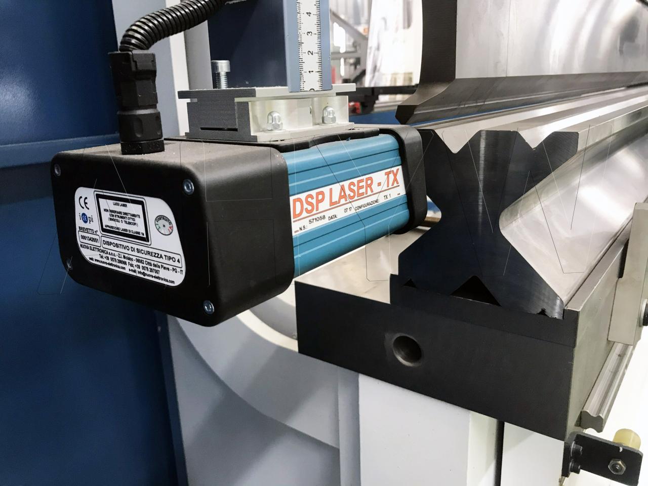 4 Axis Cnc Tandem Press Brake With Delem Da58t 2d Graphical Controller Delem Da58t 2d 그래픽 컨트롤러가 있는 4축 Cnc 탠덤 프레스 브레이크