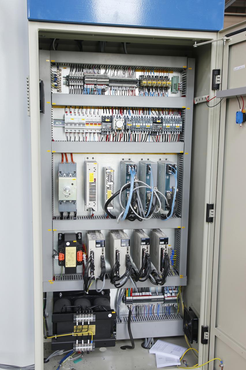 4 Axis Cnc Tandem Press Brake With Delem Da58t 2d Graphical Controller Delem Da58t 2d 그래픽 컨트롤러가 있는 4축 Cnc 탠덤 프레스 브레이크