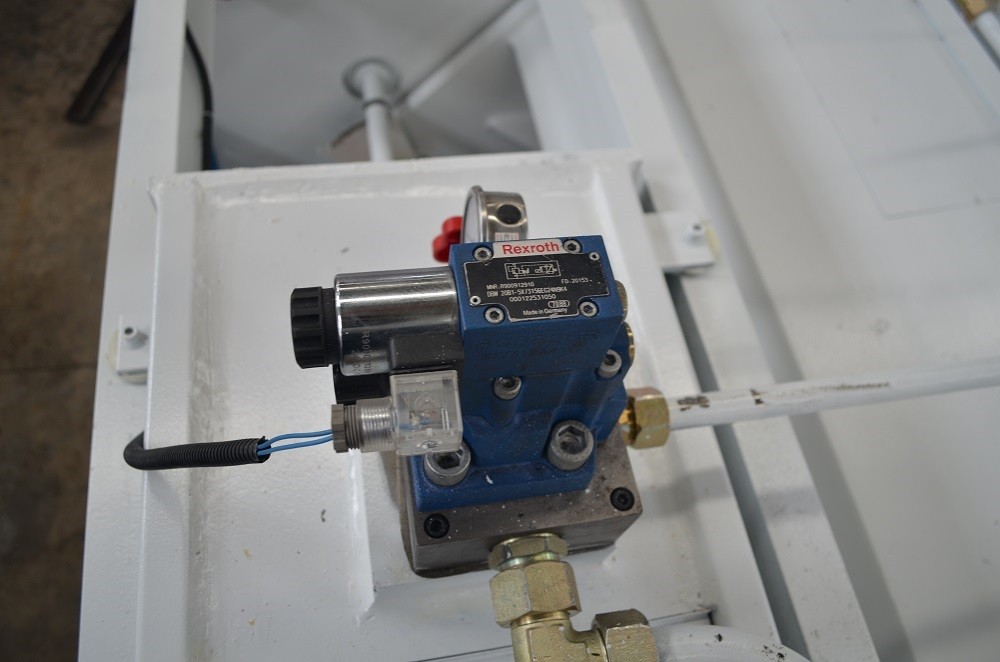 6*3200mm Guillotine Shears Metal Shear Hydraulic Iron Sheet Cutting Shearing Machine 6*3200mm 단두대는 금속 가위 유압 철 장 절단 가위 기계