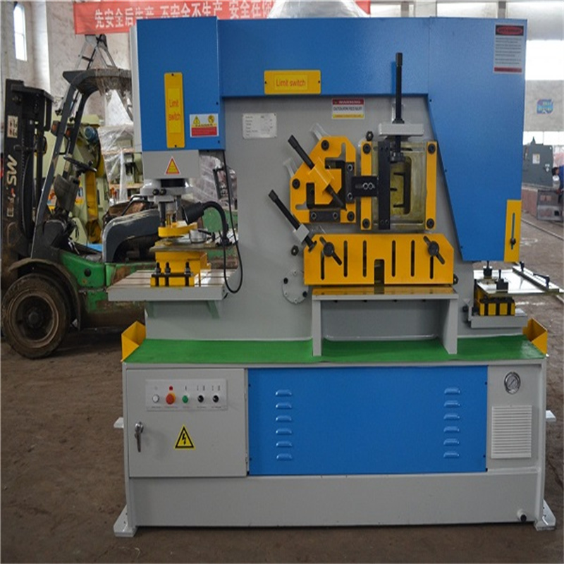 65톤 250t 콜드 제철소 120t 톤 90 Cnc 120톤 이중 실린더 유압 Ironworker