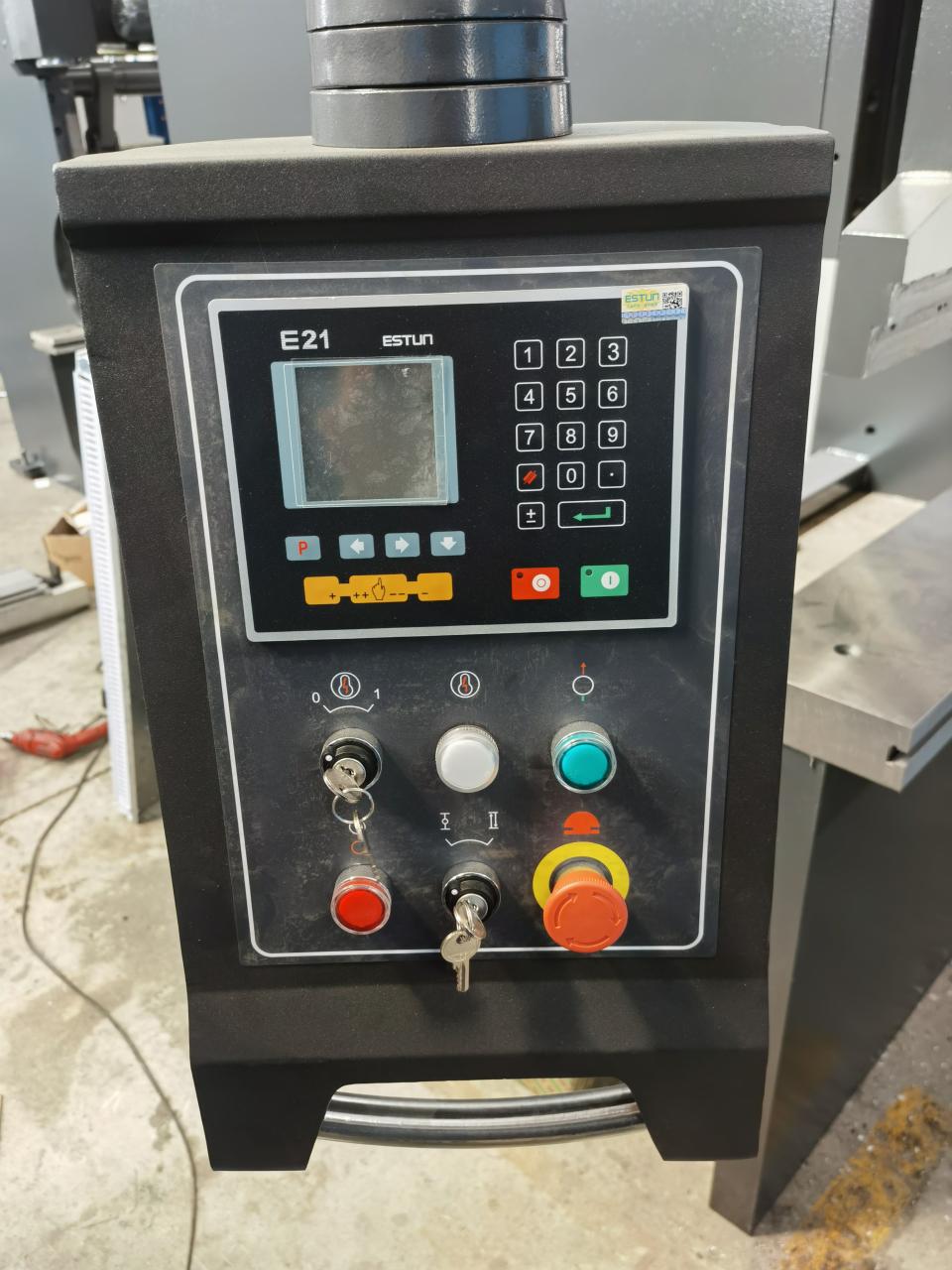 6x3200mm 스테인리스 판 절단기, 자동적인 철 장 깎는 기계