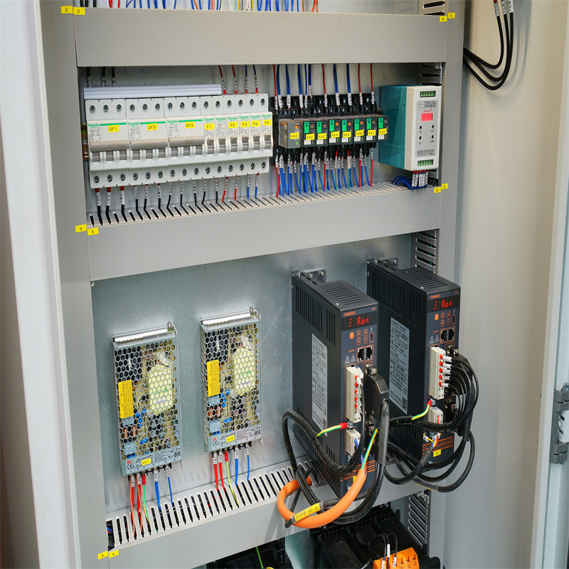 고품질 벤딩 머신 프레스 브레이크 유압 Cnc 접는 기계