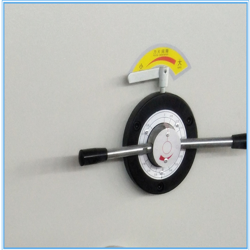 저가를 가진 안정되어 있는 일 Qc12k 6mm2500mm 유압 깎는 기계