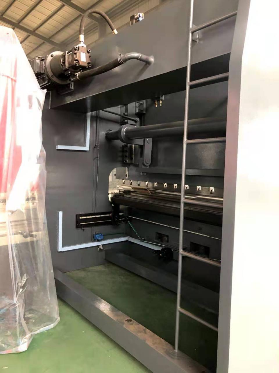 Da53t Cnc System Controller 125t4000 3+1 Axis Cnc Hydraulic Press Brake With Good Quality Da53t Cnc 시스템 컨트롤러 125t4000 좋은 품질의 3+1 축 Cnc 유압 프레스 브레이크