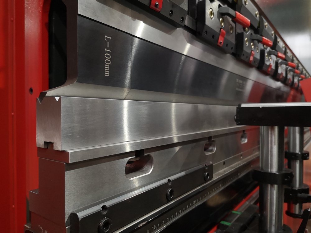 Delem Da66t 125 3+1 4+1 6+1 8+1 Cnc Hydraulic Press Brake For Metal Plate Bending Delem Da66t 125 3+1 4+1 6+1 8+1 금속 플레이트 벤딩용 Cnc 유압 프레스 브레이크