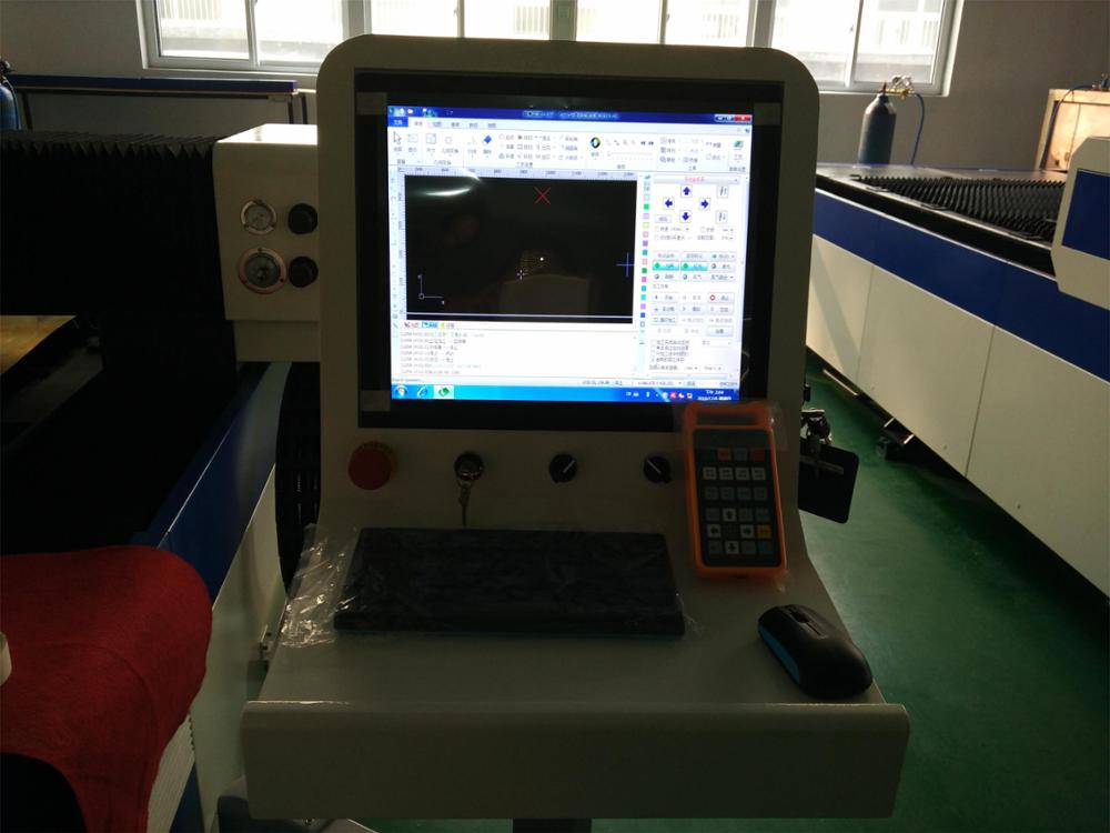 Fiber Laser 2000 Watt Flatbed Fiber Laser Cutting Machine 파이버 레이저 2000와트 평판 파이버 레이저 절단기