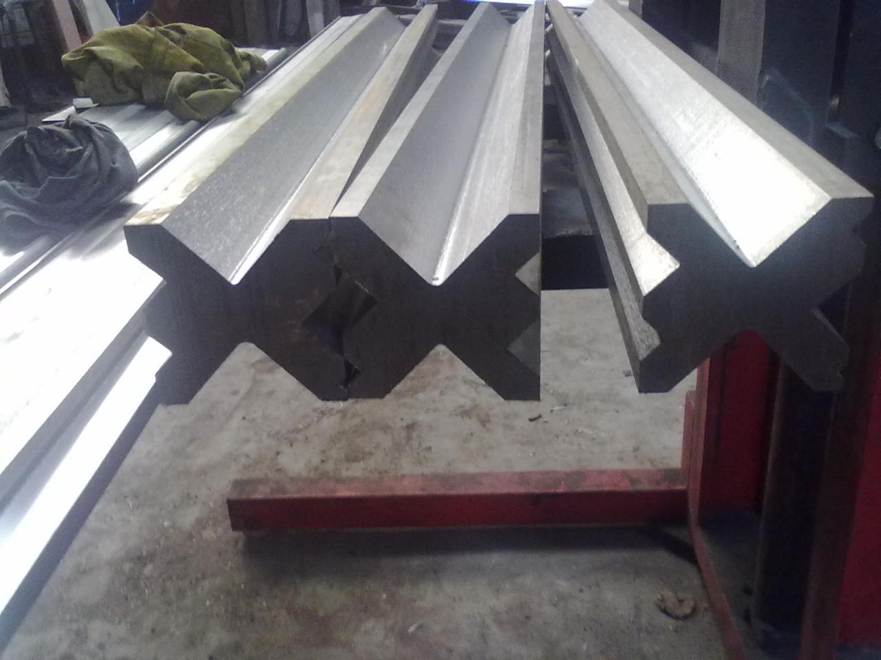 Full Automatic High Power Sheet Bending Machine And Cnc Press Brake Machine 가득 차있는 자동적인 고성능 장 구부리는 기계와 Cnc 압박 브레이크 기계