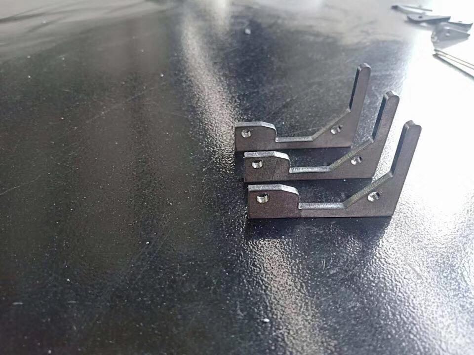 High Power 3015 2000W Metal Sheet Cnc Fiber Laser Cutting Machine 고성능 3015 2000W 금속 시트 Cnc 섬유 레이저 절단기