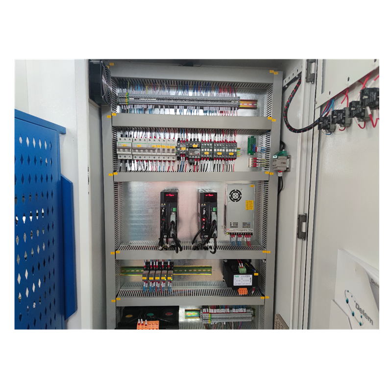 Hydraulic Press Brake Of 130t/3200mm 4+1 Axis Delem Da53t Cnc Press Brake 130t/3200mm 4+1 축 Delem Da53t Cnc 프레스 브레이크의 유압 프레스 브레이크