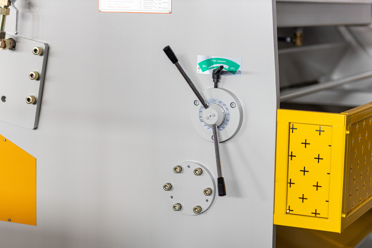 Qc11y 8x3200 판금 전단 기계 강판 유압 전단 기계