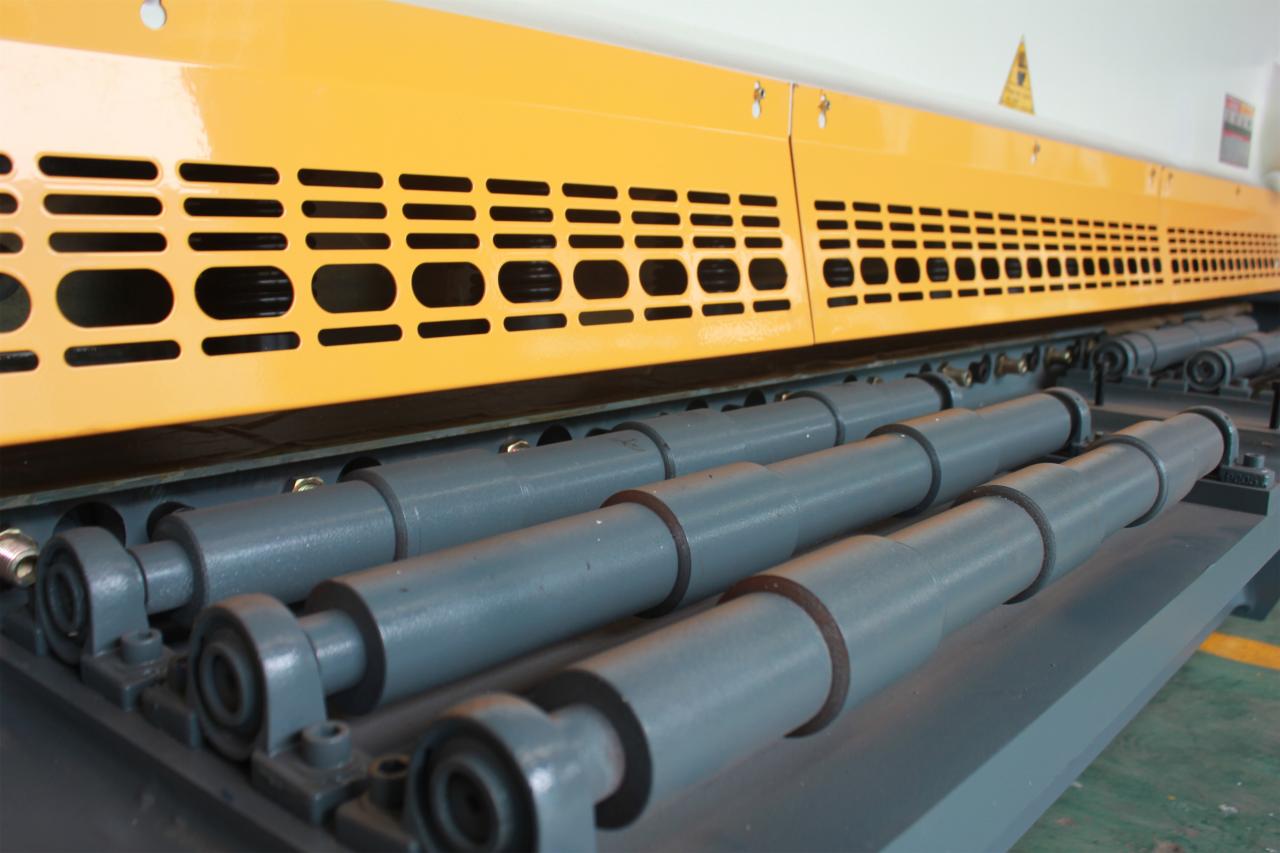 Qc11y Metal Plate Hydraulic Guillotine Shearing Machine For Sale Qc11y 금속판 유압 단두대 전단기 판매