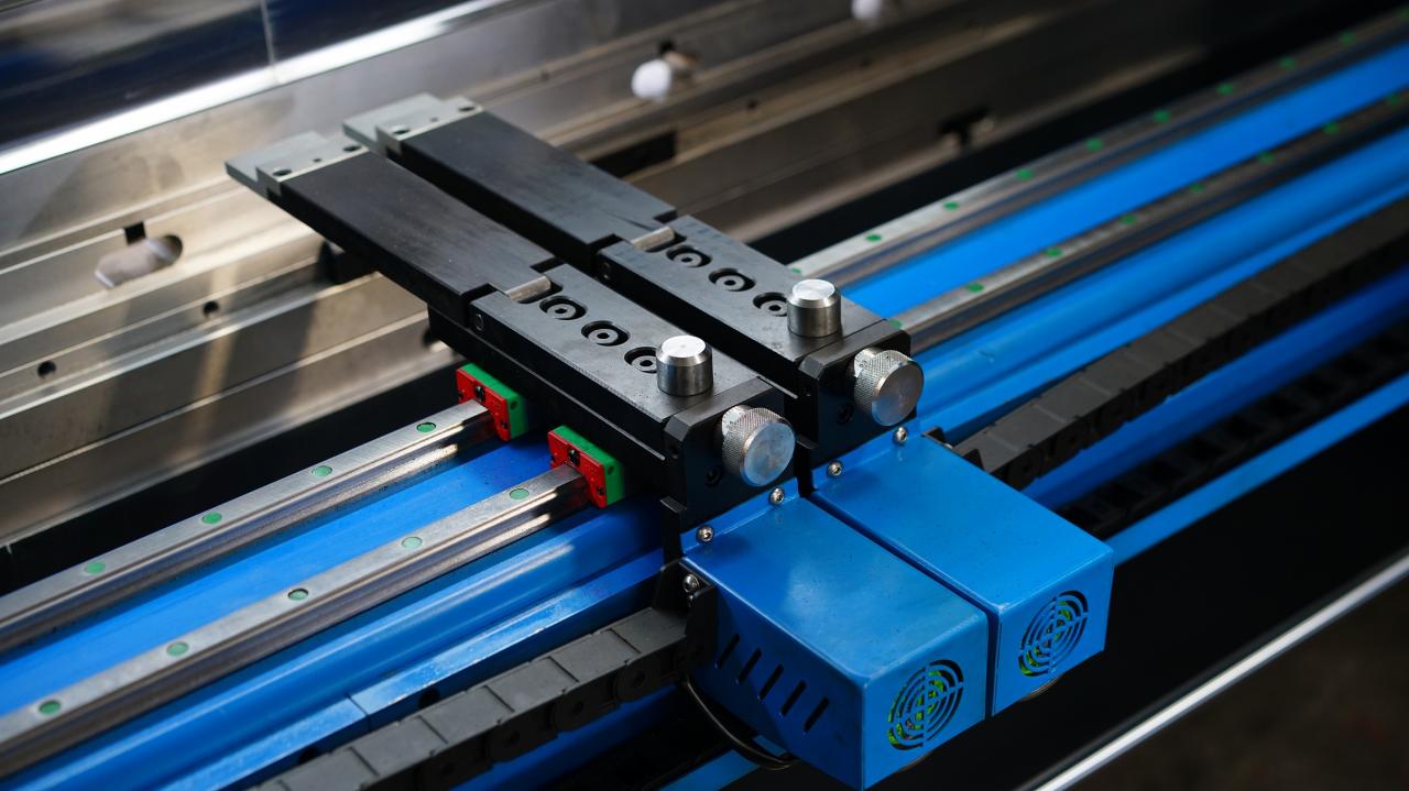 Wc67k-400T Cnc Plc 수동 시트 벤딩 머신 유압 Nc 프레스 브레이크 머신