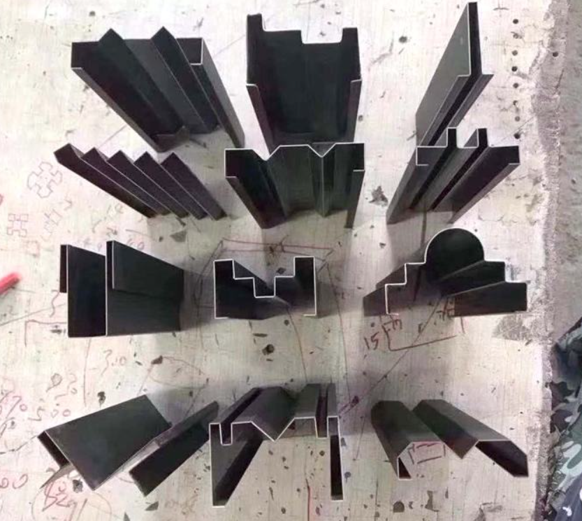 Wc67yk 80 100 160 200 Ton 3200mm E21 Nc Sheet Metal Oil Hydraulic Press Brake Price Wc67yk 80 100 160 200 톤 3200mm E21 Nc 판금 오일 유압 프레스 브레이크 가격